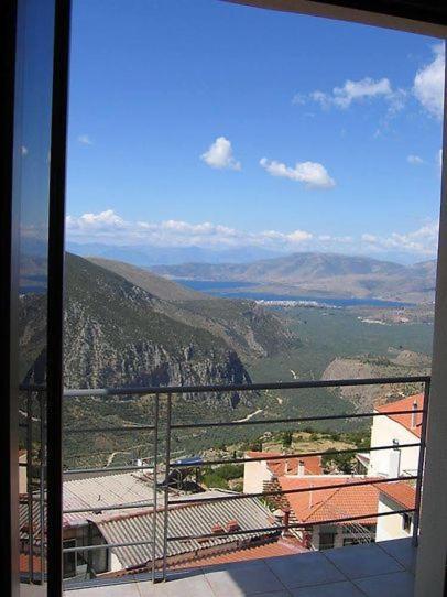 Tholos Hotel ذلفي المظهر الخارجي الصورة
